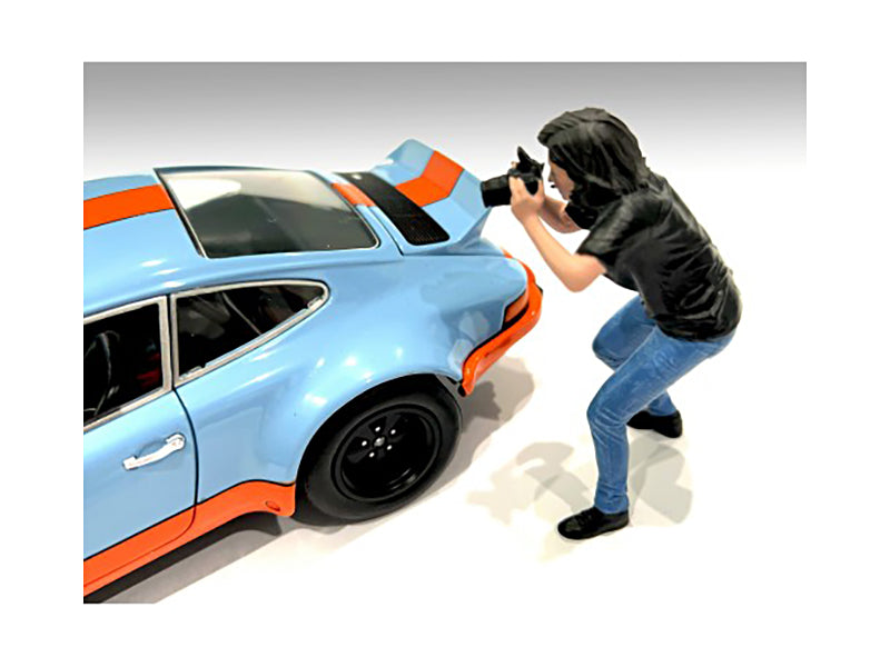 "Photographers" Figure #4 for 1/18 Scale Models by American Diorama