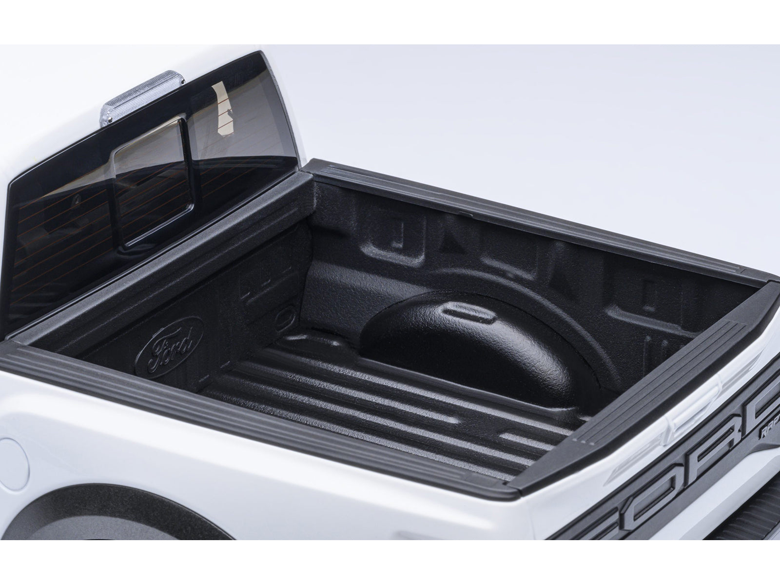 2019 Ford F-150 Raptor Pickup Truck Oxford White 1/18 Model Car by Autoart